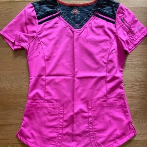 Dickies Scrub Top